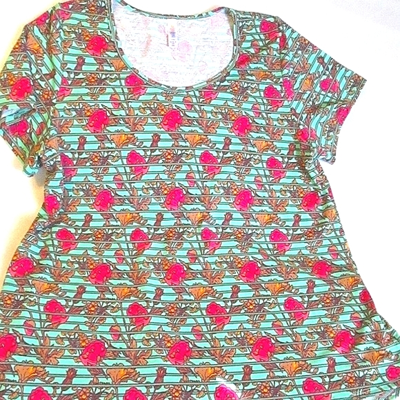 LULAROE Classic T SHIRT 2X NWOT - Picture 5 of 6